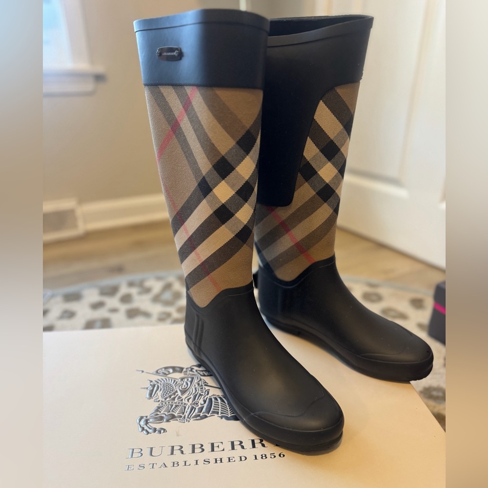 Burberry House Check Rain Boots
